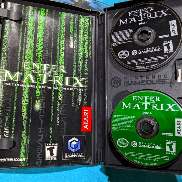 Enter the Matrix Nintendo GameCube 2 Complete Game in Box VG - Picture 2 of 3